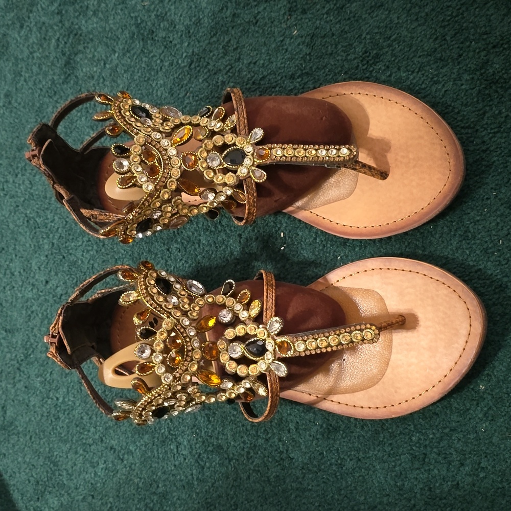 Premium Collection Yellowbox Sandals size 8.5